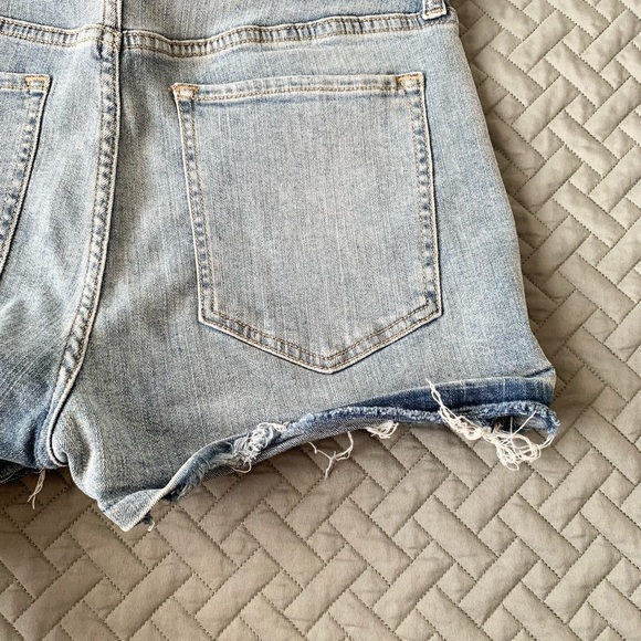Mid-rise 3” denim shorts - Picture 6 of 7